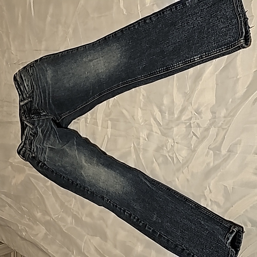 Women's Silver Jeans, sz 28 waist, L 31. Worn once.  Straight Leg.
